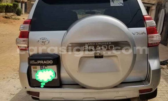 Buy Used Toyota Land Cruiser Prado Silver Car in Lome in Togo Buy Used Toyota Land Cruiser Prado Silver Car in Lome in Togo
