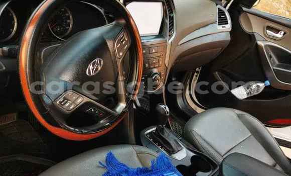 Buy Used Hyundai Santa Fe White Car in Lome in Togo Buy Used Hyundai Santa Fe White Car in Lome in Togo
