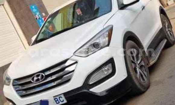 Buy Used Hyundai Santa Fe White Car in Lome in Togo Buy Used Hyundai Santa Fe White Car in Lome in Togo