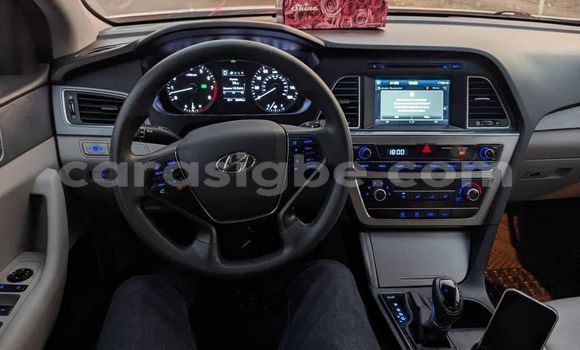 Buy Used Hyundai Sonata White Car in Lome in Togo Buy Used Hyundai Sonata White Car in Lome in Togo