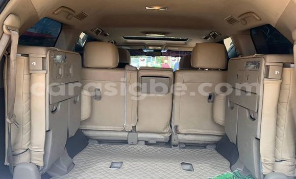Buy Used Toyota Land Cruiser White Car in Lome in Togo Buy Used Toyota Land Cruiser White Car in Lome in Togo