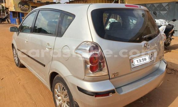 Buy Used Toyota Corolla Verso Silver Car in Lome in Togo Buy Used Toyota Corolla Verso Silver Car in Lome in Togo