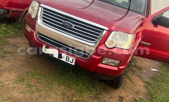 Acheter Occasion Voiture Ford Explorer Rouge à Lomé, Togo Acheter Occasion Voiture Ford Explorer Rouge à Lomé, Togo