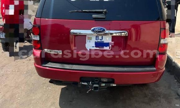 Buy Used Ford Explorer Red Car in Lome in Togo Buy Used Ford Explorer Red Car in Lome in Togo