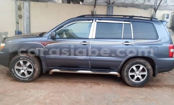 Buy Used Toyota Highlander Blue Car in Lome in Togo Buy Used Toyota Highlander Blue Car in Lome in Togo
