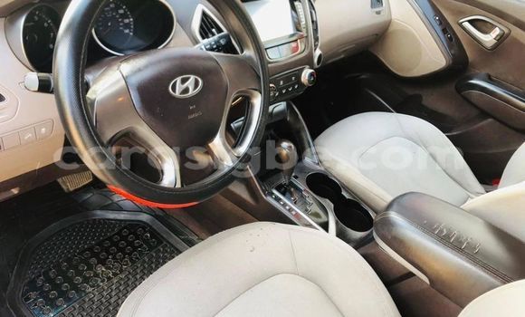 Buy Used Hyundai Tucson White Car in Lome in Togo Buy Used Hyundai Tucson White Car in Lome in Togo