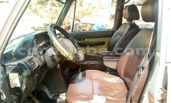 Acheter Occasion Voiture Hyundai Galloper Gris à Lomé, Togo Acheter Occasion Voiture Hyundai Galloper Gris à Lomé, Togo