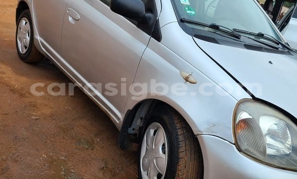 Buy Used Toyota Yaris Silver Car in Lome in Togo Buy Used Toyota Yaris Silver Car in Lome in Togo