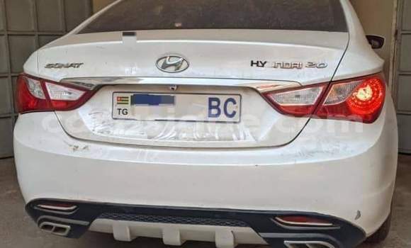Buy Used Hyundai Sonata White Car in Lome in Maritime Buy Used Hyundai Sonata White Car in Lome in Maritime