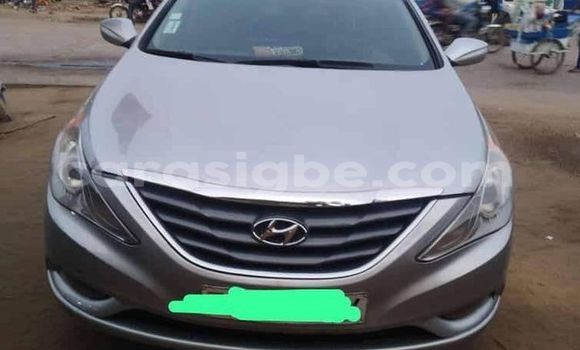 Buy Used Hyundai Sonata Silver Car in Lome in Togo Buy Used Hyundai Sonata Silver Car in Lome in Togo
