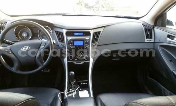 Buy Used Hyundai Sonata White Car in Lome in Togo Buy Used Hyundai Sonata White Car in Lome in Togo