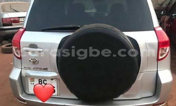 Buy Used Toyota RAV4 Silver Car in Lome in Togo Buy Used Toyota RAV4 Silver Car in Lome in Togo