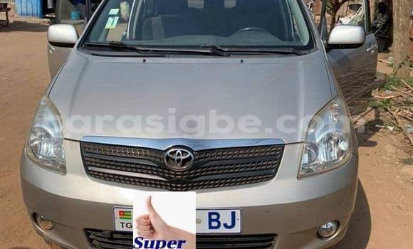 Buy Used Toyota Verso Silver Car in Lome in Togo Buy Used Toyota Verso Silver Car in Lome in Togo