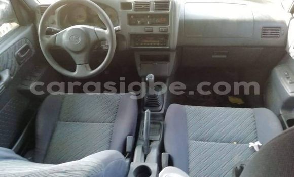 Acheter Occasion Voiture Toyota RAV4 Noir à Lomé, Togo Acheter Occasion Voiture Toyota RAV4 Noir à Lomé, Togo