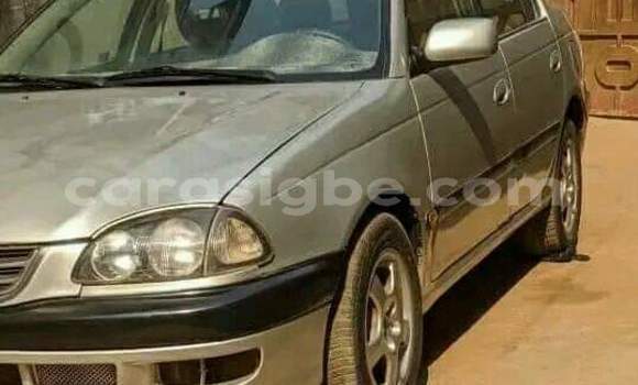 Acheter Occasion Voiture Toyota Avensis Gris à Lomé, Togo Acheter Occasion Voiture Toyota Avensis Gris à Lomé, Togo