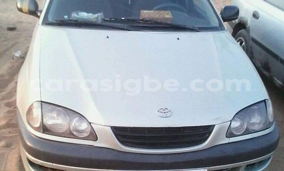 Acheter Occasion Voiture Toyota Avensis Gris à Lomé, Togo Acheter Occasion Voiture Toyota Avensis Gris à Lomé, Togo