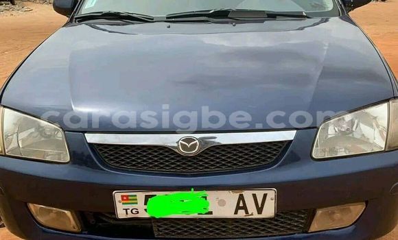 Acheter Occasion Voiture Mazda 323 Bleu à Lomé, Togo Acheter Occasion Voiture Mazda 323 Bleu à Lomé, Togo