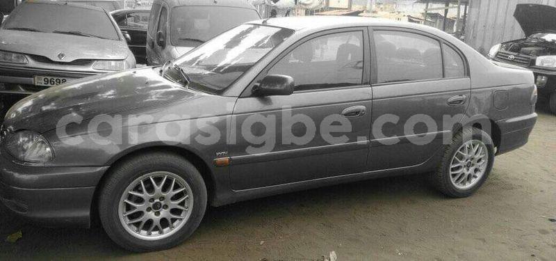 Big with watermark toyota avensis togo lome 7812