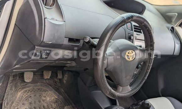 Buy Used Toyota Yaris Silver Car in Lome in Togo Buy Used Toyota Yaris Silver Car in Lome in Togo