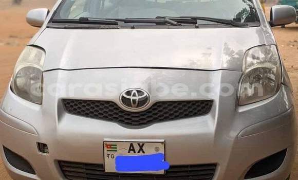 Buy Used Toyota Yaris Silver Car in Lome in Togo Buy Used Toyota Yaris Silver Car in Lome in Togo