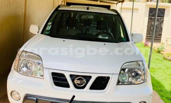 Acheter Occasion Voiture Nissan X–Trail Blanc à Lomé, Togo Acheter Occasion Voiture Nissan X–Trail Blanc à Lomé, Togo