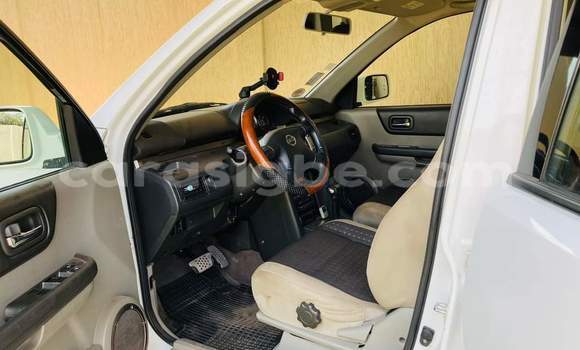 Acheter Occasion Voiture Nissan X–Trail Blanc à Lomé, Togo Acheter Occasion Voiture Nissan X–Trail Blanc à Lomé, Togo