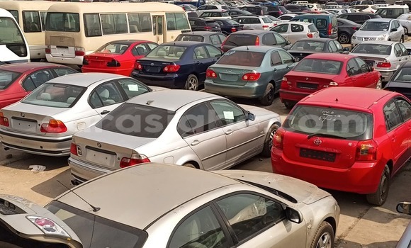 Acheter Occasion Voiture Toyota Corolla Gris à Lomé, Maritime Acheter Occasion Voiture Toyota Corolla Gris à Lomé, Maritime