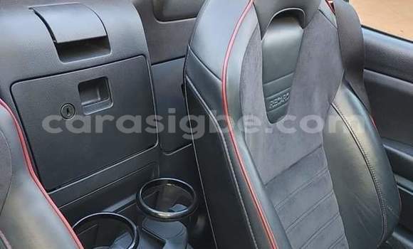 Acheter Occasion Voiture Fiat 124 Spider Noir à Lomé, Togo Acheter Occasion Voiture Fiat 124 Spider Noir à Lomé, Togo