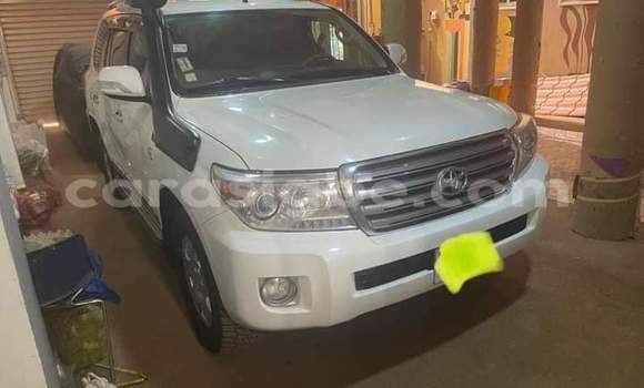 Acheter Occasion Voiture Toyota Land Cruiser Blanc à Lomé, Togo Acheter Occasion Voiture Toyota Land Cruiser Blanc à Lomé, Togo