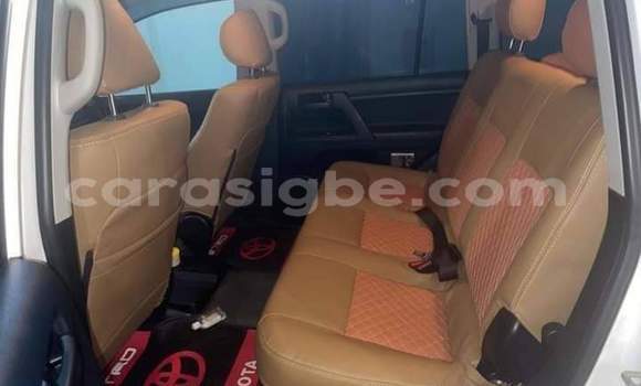 Acheter Occasion Voiture Toyota Land Cruiser Blanc à Lomé, Togo Acheter Occasion Voiture Toyota Land Cruiser Blanc à Lomé, Togo