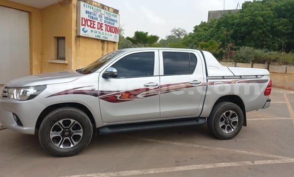 Acheter Occasion Voiture Toyota Hilux Gris à Lomé, Togo Acheter Occasion Voiture Toyota Hilux Gris à Lomé, Togo