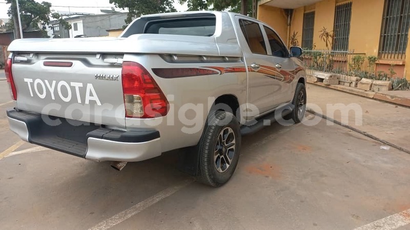 Big with watermark toyota hilux togo lome 7869
