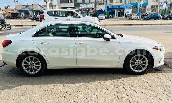 Acheter Occasion Voiture Mercedes‒Benz A-klasse AMG Blanc à Lomé, Togo Acheter Occasion Voiture Mercedes‒Benz A-klasse AMG Blanc à Lomé, Togo
