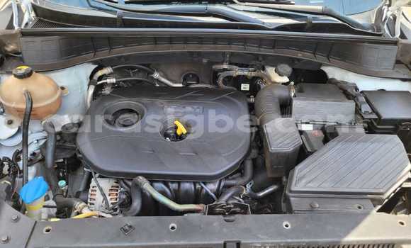 Acheter Occasion Voiture Toyota RAV4 Blanc à Lomé, Togo Acheter Occasion Voiture Toyota RAV4 Blanc à Lomé, Togo