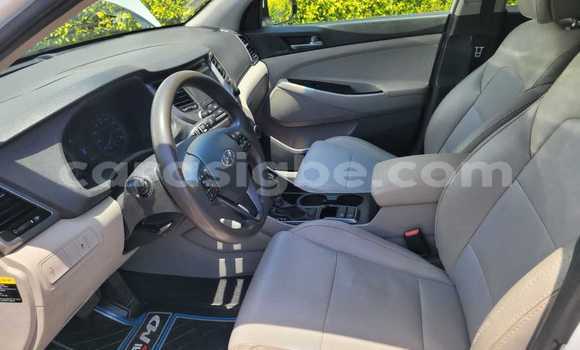 Acheter Occasion Voiture Toyota RAV4 Blanc à Lomé, Togo Acheter Occasion Voiture Toyota RAV4 Blanc à Lomé, Togo