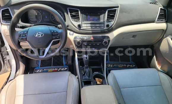 Acheter Occasion Voiture Toyota RAV4 Blanc à Lomé, Togo Acheter Occasion Voiture Toyota RAV4 Blanc à Lomé, Togo