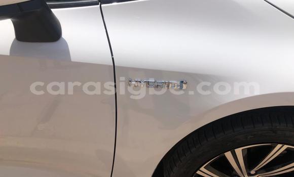 Acheter Occasion Voiture Toyota Corolla Blanc à Lomé, Togo Acheter Occasion Voiture Toyota Corolla Blanc à Lomé, Togo