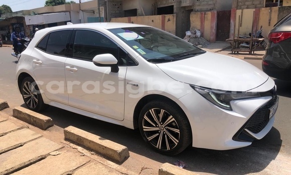Acheter Occasion Voiture Toyota Corolla Blanc à Lomé, Togo Acheter Occasion Voiture Toyota Corolla Blanc à Lomé, Togo