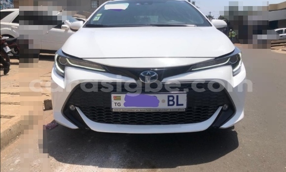 Acheter Occasion Voiture Toyota Corolla Blanc à Lomé, Togo Acheter Occasion Voiture Toyota Corolla Blanc à Lomé, Togo