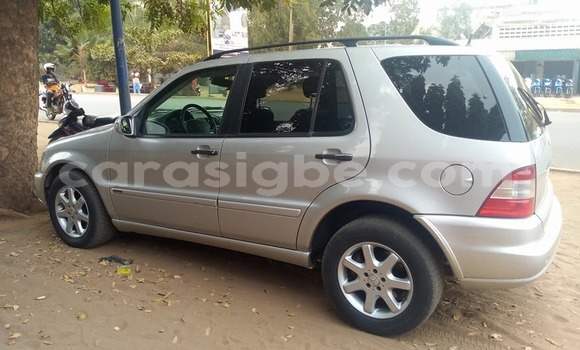 Buy Used Mercedes‒Benz ML–Class Silver Car in Lome in Togo Buy Used Mercedes‒Benz ML–Class Silver Car in Lome in Togo