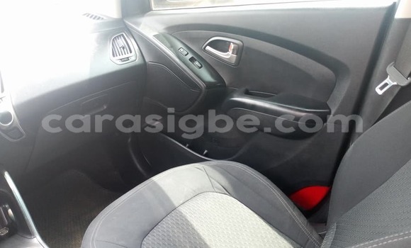 Buy Used Hyundai Tucson Silver Car in Lome in Togo Buy Used Hyundai Tucson Silver Car in Lome in Togo