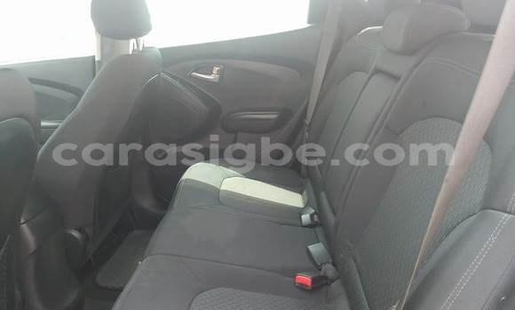 Buy Used Hyundai Tucson Silver Car in Lome in Togo Buy Used Hyundai Tucson Silver Car in Lome in Togo