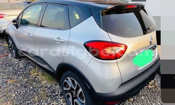 Acheter Occasion Voiture Renault Captur Gris à Lomé, Togo