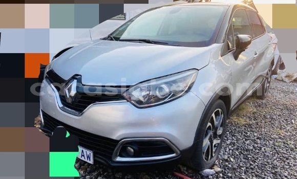 Acheter Occasion Voiture Renault Captur Gris à Lomé, Togo Acheter Occasion Voiture Renault Captur Gris à Lomé, Togo