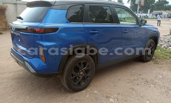 Acheter Occasion Voiture Toyota Crown Bleu à Lomé, Togo Acheter Occasion Voiture Toyota Crown Bleu à Lomé, Togo