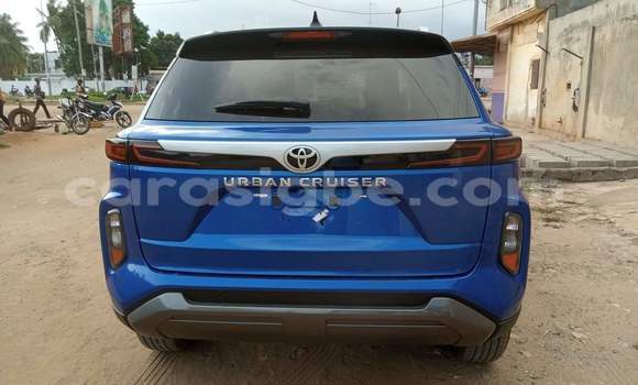 Acheter Occasion Voiture Toyota Crown Bleu à Lomé, Togo Acheter Occasion Voiture Toyota Crown Bleu à Lomé, Togo