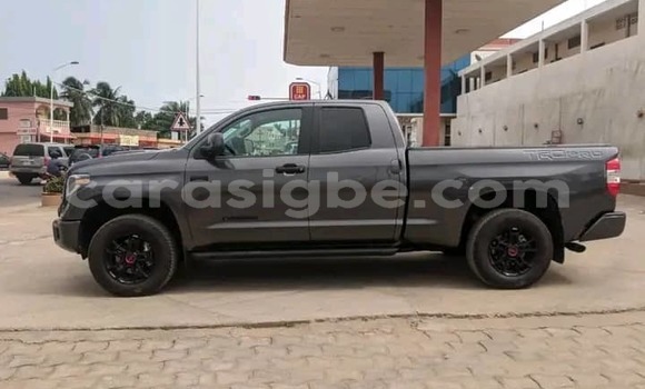 Acheter Occasion Voiture Toyota Tundra Noir à Lomé, Togo Acheter Occasion Voiture Toyota Tundra Noir à Lomé, Togo