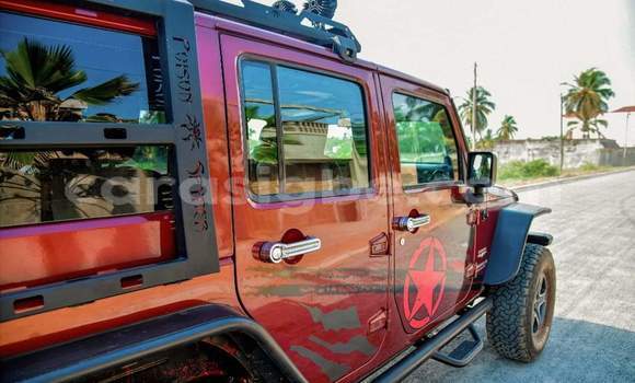 Acheter Occasion Voiture Jeep Wrangler Rouge à Lomé, Togo Acheter Occasion Voiture Jeep Wrangler Rouge à Lomé, Togo