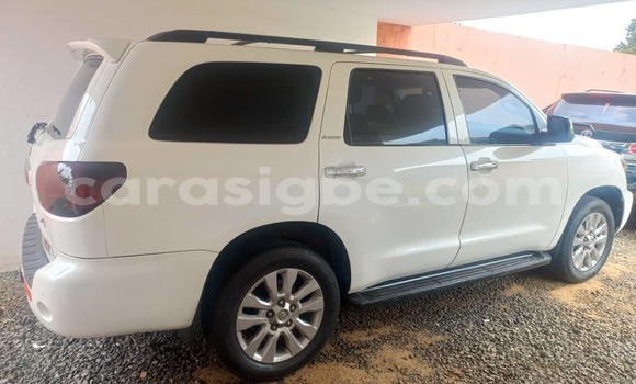 Acheter Occasion Voiture Toyota Sequoia Blanc à Lomé, Togo Acheter Occasion Voiture Toyota Sequoia Blanc à Lomé, Togo