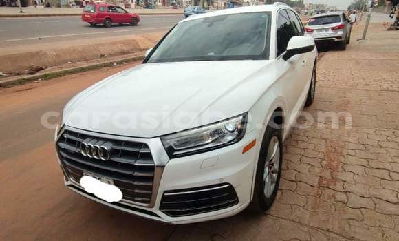 Acheter Occasion Voiture Audi Q5 Blanc à Lomé, Togo Acheter Occasion Voiture Audi Q5 Blanc à Lomé, Togo